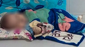 Con tím tái, bất tỉnh không được cấp cứu, mẹ xin chuyển viện không cho: Đình chỉ kíp trực