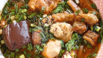 Khách vượt đường xa ăn bánh canh tôm tít Cây Bàng ở mãi Cần Giờ