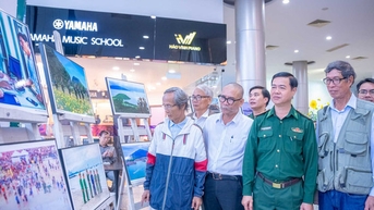 ពិព័រណ៌រូបថតអំពីកងកម្លាំងការពារព្រំដែនទីក្រុង Da Nang