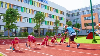 Nhiều gia đình trẻ chuyển khẩu về khu Đông TPHCM để chuẩn bị tương lai cho con