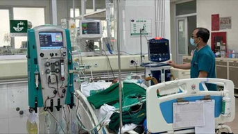 Mua thủ heo về nhà đãi bạn, người đàn ông 52 tuổi nguy kịch