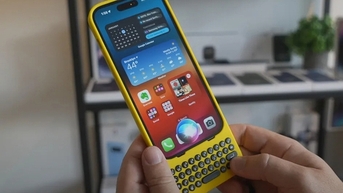Ốp lưng mang bàn phím BlackBerry đến iPhone
