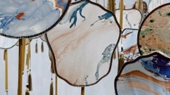 Quạt sơn mài – sản phẩm nghệ thuật thủ công độc đáo ở Trung Quốc