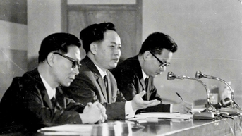 អ្នកកាសែត លី វ៉ាន់សូ