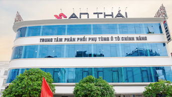 Vừa bị cưỡng chế thuế, đại gia ô tô sắp bị ngân hàng rao bán nợ