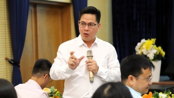 Cần kế hoạch dài hơi giúp trẻ em thích nghi trở lại cuộc sống sau bão lũ