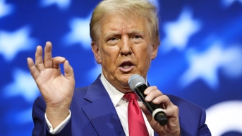 Cựu Tổng thống Trump chỉ trích Tổng thống Zelensky, ý đồ thay đổi chính sách với Ukraine nếu thắng cử