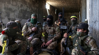 Nhóm vũ trang đối lập dẫn đầu cuộc tấn công chớp nhoáng tại Syria