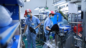 국제 전문가들은 베트남의 2024년 GDP 성장률이 목표에 도달할 것으로 예상합니다.