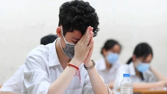 하노이는 2025년 10학년 시험문제 예시를 발표할 예정이며, 매년 다릅니다.