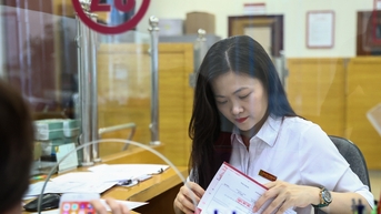 Lãi suất ngân hàng hôm nay 15/11/2024: Ông lớn gây bất ngờ, tăng tiếp mọi kỳ hạn