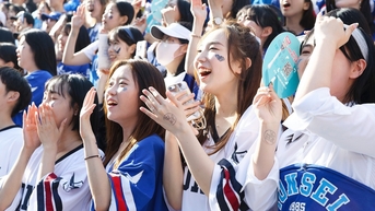 Đại học ở Hàn Quốc bỏ bài luận với du học sinh
