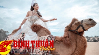 ទៅ Bau Trang ហើយជិះអូដ្ឋ
