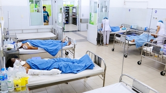 중콰트 조선소 폭발 사고로 9명 부상