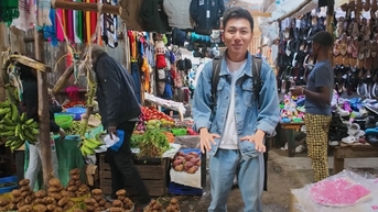 Khách Việt đi chợ ở khu ổ chuột lớn thứ 2 châu Phi: Phát hiện món hàng không ngờ