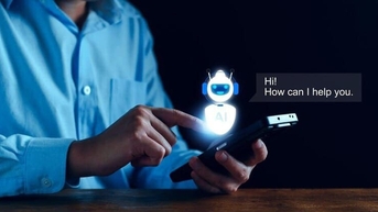 Dùng AI quản gia tài chính, người dùng sốc vì bị Rolly mắng sa sả chuyện tiêu pha