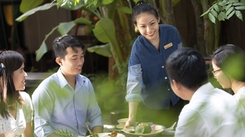 2 nhà hàng chay ở TP.HCM đạt giải thưởng Michelin có gì đặc biệt?