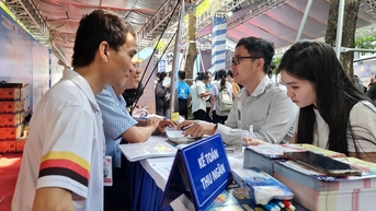 ៨២% នៃអាជីវកម្មវៀតណាមគ្រោងនឹងដំឡើងប្រាក់ខែនៅឆ្នាំ ២០២៥