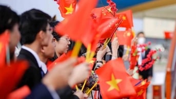 Cùng đón đầu cơn gió ngược, hướng tới kỷ lục mới