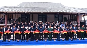 Vietjet chung tay mang đến những ngôi nhà đẹp như mơ cho người dân Làng Nủ