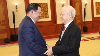 Tổng bí thư Nguyễn Phú Trọng chúc mừng ông Hun Sen