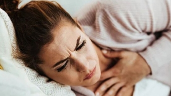 Vì sao sau khi uống thuốc không nên nằm ngay?