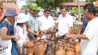 Tập trung phát triển làng gốm Chăm Bàu Trúc, Ninh Thuận