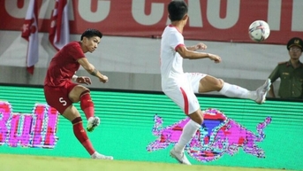 CĐV Đông Nam Á bất ngờ “nhớ” thầy Park sau màn ra mắt của HLV Troussier