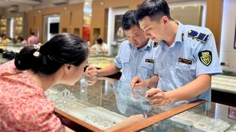Tổng kiểm tra kinh doanh vàng, lật tẩy nhiều mánh khóe