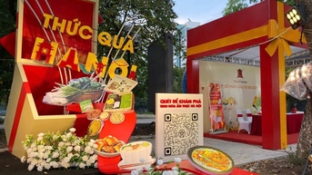 ពិធីបុណ្យអំណោយទេសចរណ៍ឆ្នាំ 2024 ទាក់ទាញអ្នកស្រុក និងភ្ញៀវទេសចរចំនួន 20,000 នាក់។