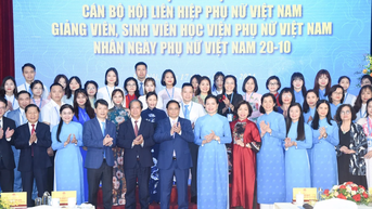 [Ảnh] Thủ tướng Phạm Minh Chính thăm Học viện Phụ nữ Việt Nam