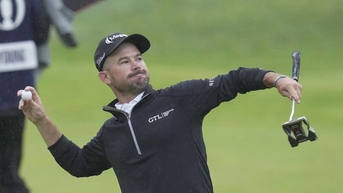 Tân vô địch The Open bén duyên golf từ bé