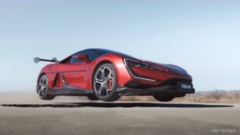 Xem siêu xe điện của Trung Quốc tự bay qua chướng ngại vật