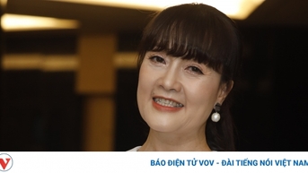 Nghệ sĩ Vân Dung tiết lộ từng bị một khán giả nữ mắng “rẻ tiền”