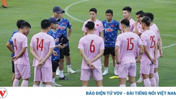 Trụ cột ĐT Việt Nam nói gì trong buổi tập đầu tiên dưới thời HLV Kim Sang Sik?