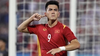Trở thành "bóng ma" ở V-League, trò cưng HLV Park mất suất lên tuyển?