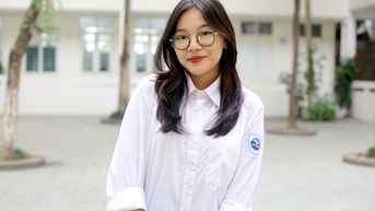 오렌지 주스에 대한 에세이, 여학생이 60억 달러 이상의 장학금을 받는 데 도움이 되다