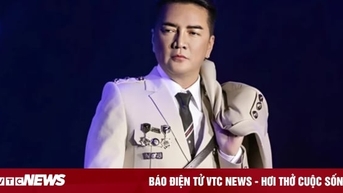 Trang phục 'lạ' của Đàm Vĩnh Hưng không phù hợp với văn hóa Việt Nam
