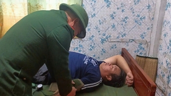 Cứu sống 14 thuyền viên bị chìm tàu giữa biển