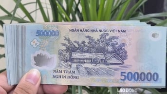 Gửi 200 triệu đồng nhận tiền ra sao?