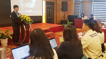 Tập huấn livestream bán hàng cho doanh nghiệp, hợp tác xã vùng Bắc Trung bộ và duyên hải miền Trung