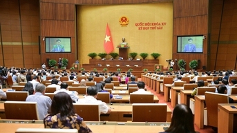 Quốc hội "chốt" mục tiêu tăng trưởng năm 2024; hoạt động đối ngoại gặt hái thành tựu quan trọng