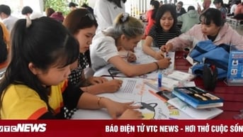 Sinh viên sư phạm bị 'treo' sinh hoạt phí