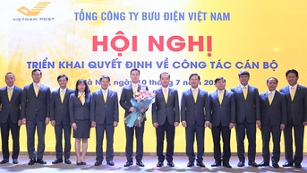 Pham Anh Tuan 씨를 베트남 우정공사 부총괄이사로 임명