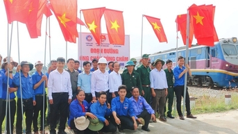 Quang Ngai ចម្លងគំរូផ្លូវរថភ្លើង