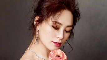 Mất sự nghiệp vì scandal, giờ sắc vóc lên xuống như đồ thị hình sin