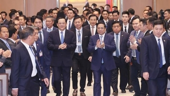 베트남과 라오스의 특별한 관계는 라오스 언론과 미디어 출판물에서 강조되었습니다.