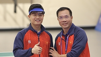 HLV Hoàng Xuân Vinh chưa hài lòng về các học trò ở Asiad