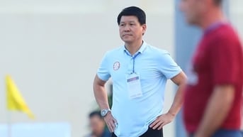 'Vồ hụt' bộ đôi cầu thủ đội tuyển Việt Nam, CLB TP.HCM cậy vào đâu để trụ hạng?