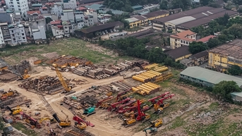 បញ្ចេញគម្រោងអចលនទ្រព្យ